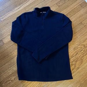 NWOT AURIQUE WOMAN’S LIGHTWEIGHT NAVY FLEECE.  Size Small